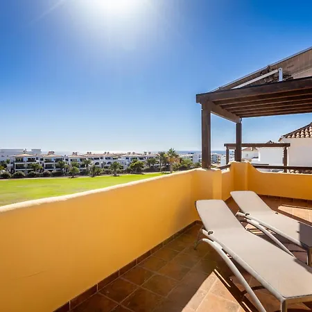 Villa With 4 Bedrooms And Private Heated Pool *