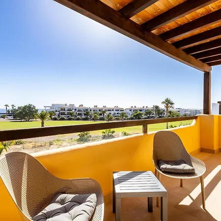 Villa With 4 Bedrooms And Private Heated Pool *