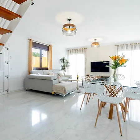 With 4 Bedrooms And Private Heated Pool *