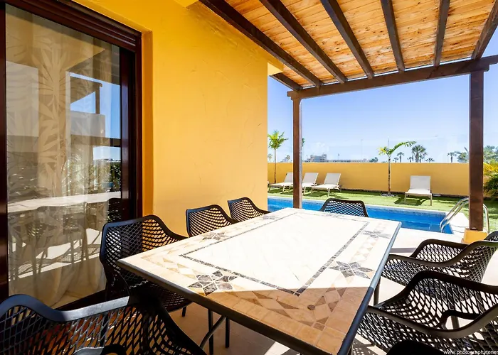 Willa With 4 Bedrooms And Private Heated Pool *