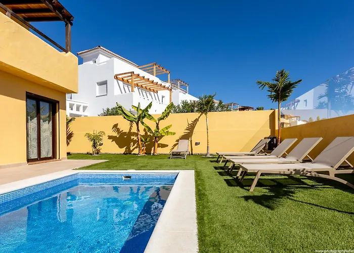 Willa With 4 Bedrooms And Private Heated Pool San Miguel de Abona