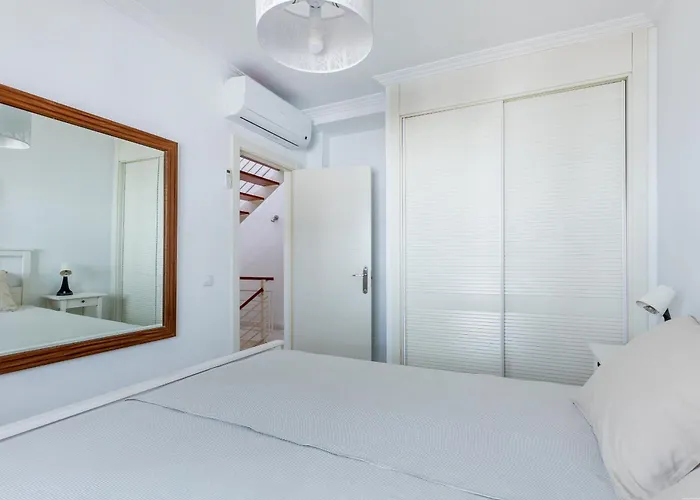 Willa With 4 Bedrooms And Private Heated Pool