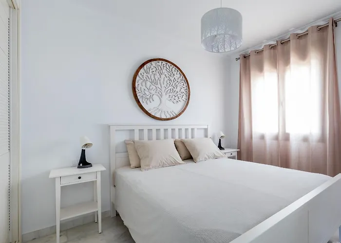 Willa With 4 Bedrooms And Private Heated Pool