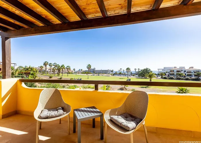 With 4 Bedrooms And Private Heated Pool San Miguel de Abona